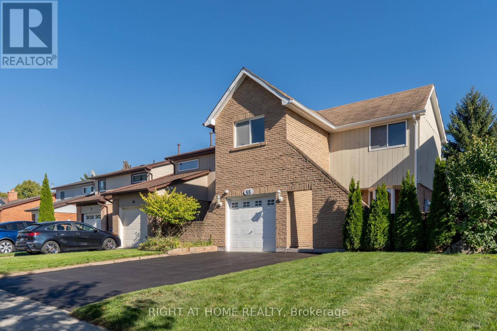55 Cowan Road N, Brampton, Ontario  L6X 2P9 - Photo 2 - W12442487