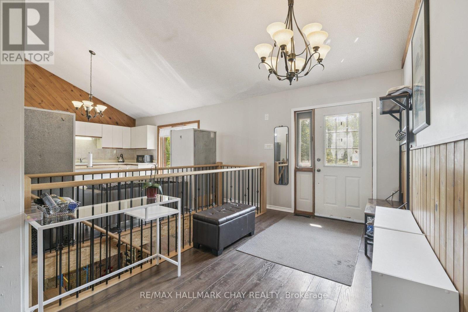7521 County Road 10, Essa (Angus), Ontario  L0M 1B1 - Photo 10 - N12445223