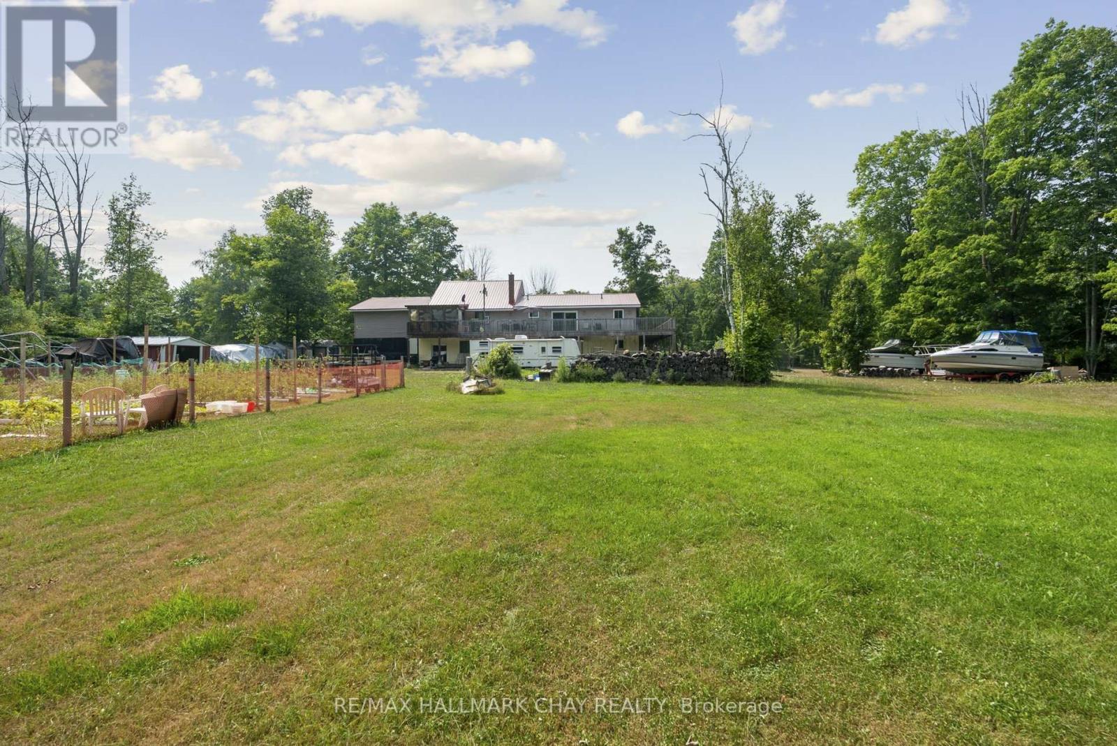 7521 County Road 10, Essa (Angus), Ontario  L0M 1B1 - Photo 38 - N12445223