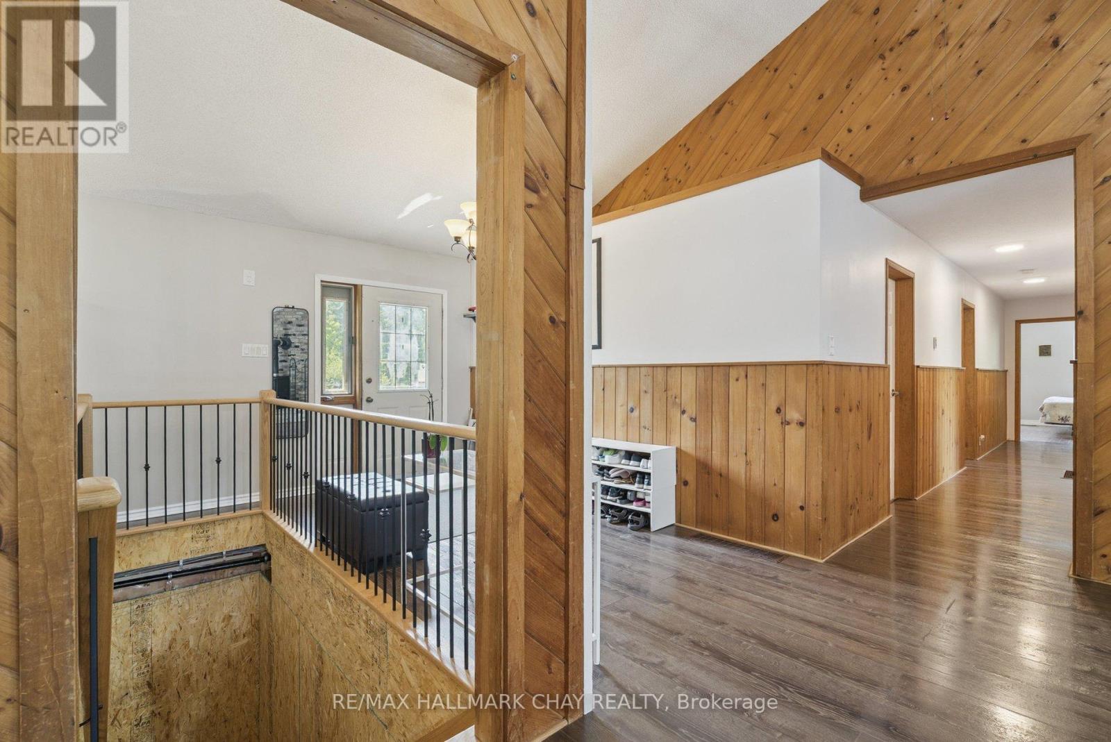 7521 County Road 10, Essa (Angus), Ontario  L0M 1B1 - Photo 7 - N12445223