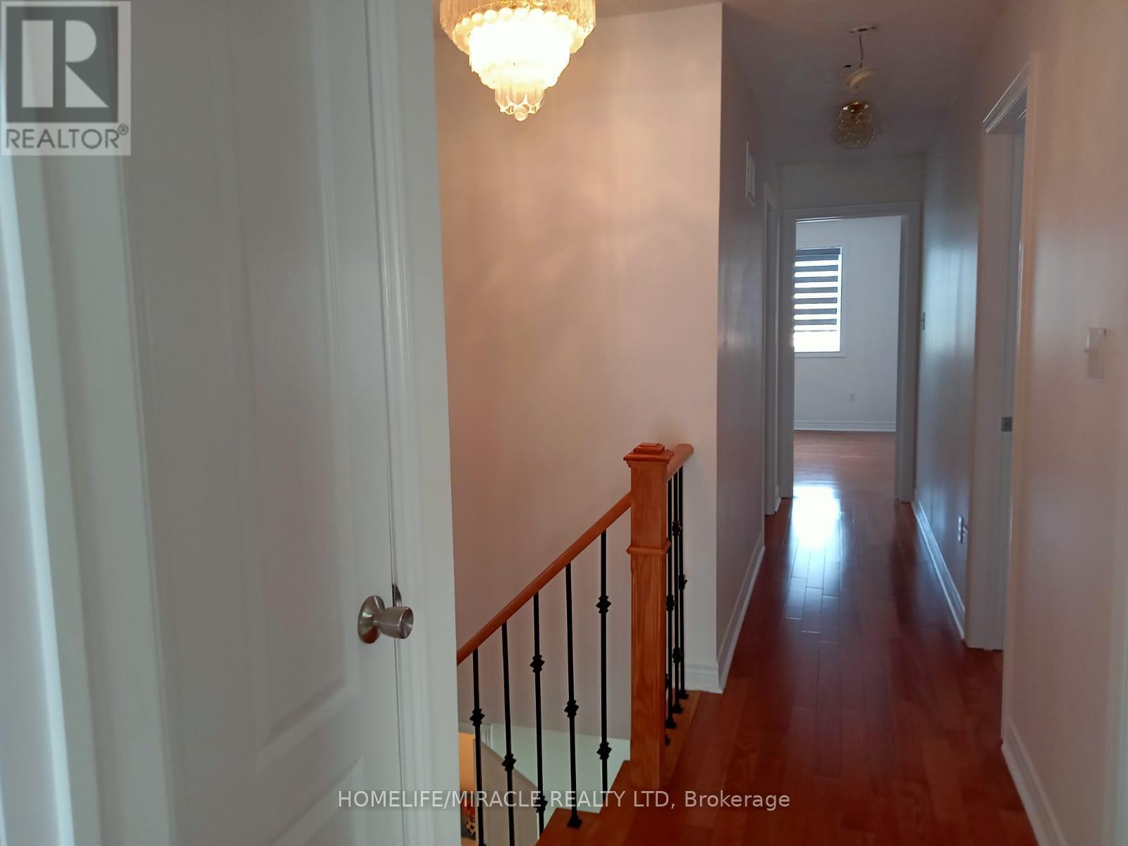 2 Nessie Street, Markham (Middlefield), Ontario  L3S 4J1 - Photo 15 - N12445235
