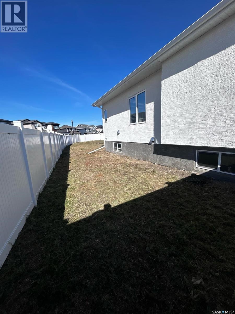 5400 E Boyer Bay, Regina, Saskatchewan  S4V 3P2 - Photo 41 - SK020099