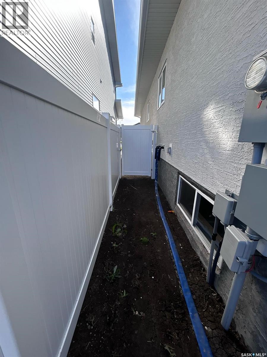 5400 E Boyer Bay, Regina, Saskatchewan  S4V 3P2 - Photo 45 - SK020099