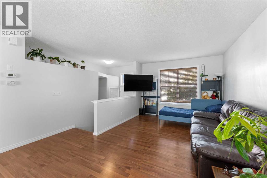 3305 New Brighton Gardens Se, Calgary, Alberta  T2Z 0A2 - Photo 8 - A2262183