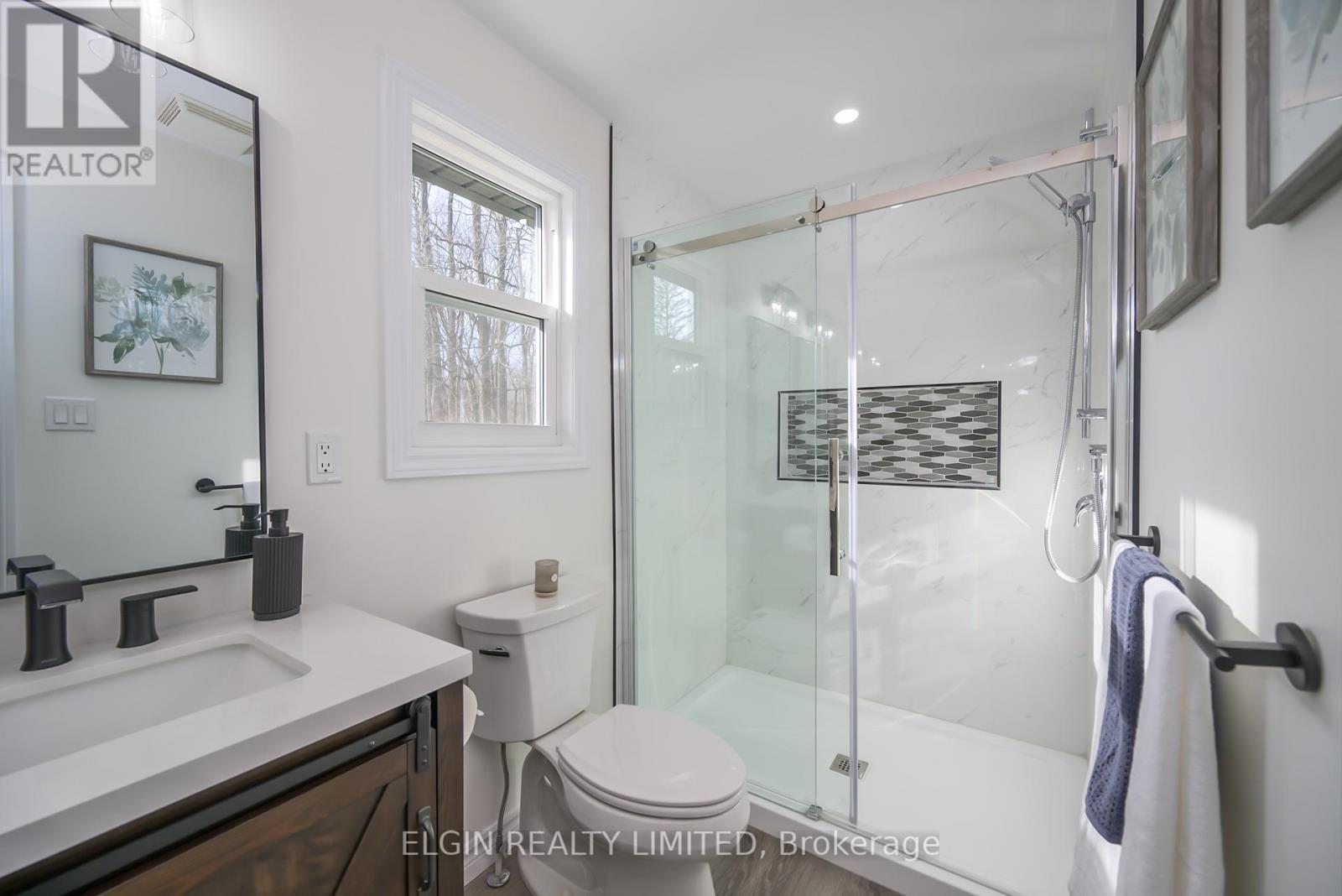 42371 Dexter Line, Central Elgin, Ontario  N0L 2L0 - Photo 14 - X12445260