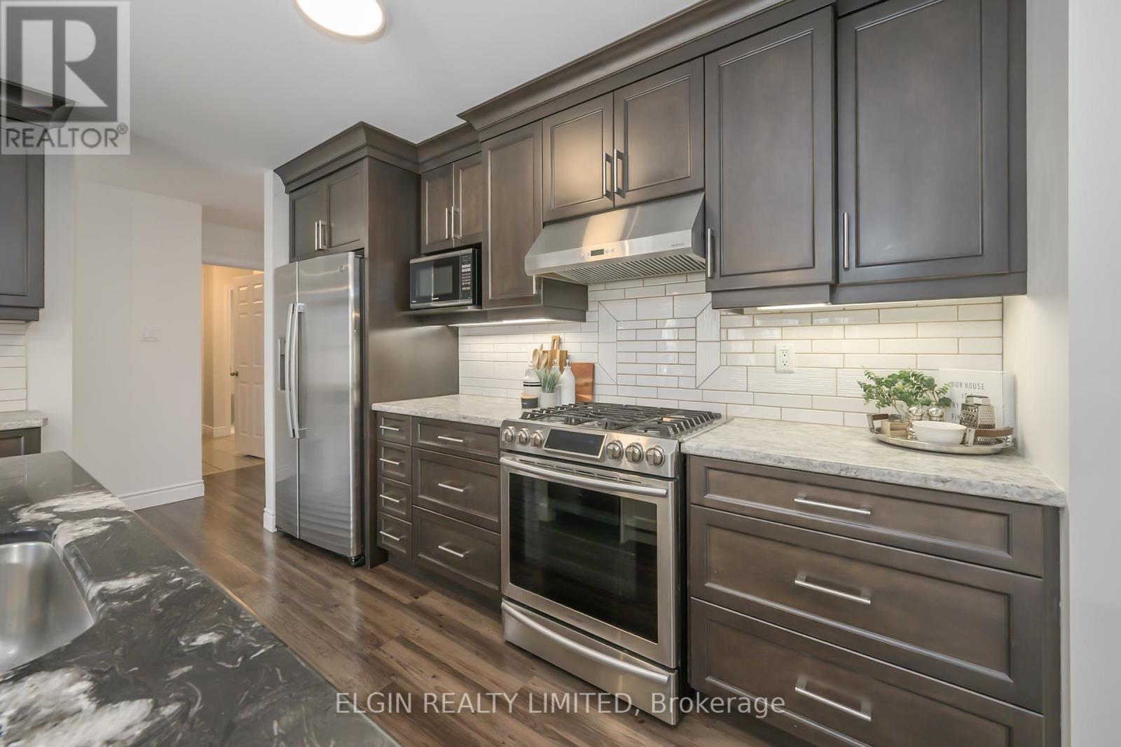42371 Dexter Line, Central Elgin, Ontario  N0L 2L0 - Photo 2 - X12445260