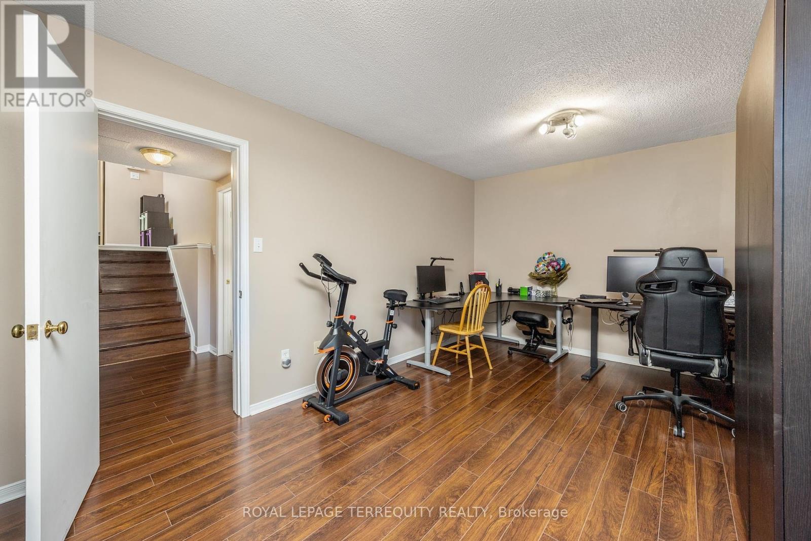 526 Renforth Drive, Toronto (Eringate-Centennial-West Deane), Ontario  M9C 2N5 - Photo 25 - W12445220