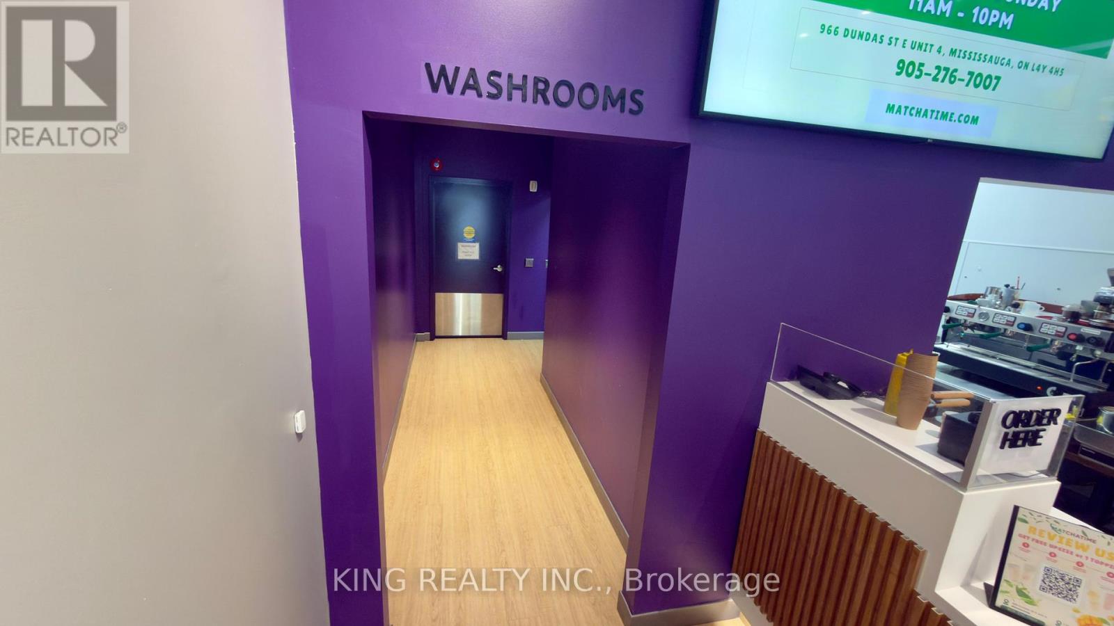966 Dundas Street E, Mississauga (Dixie), Ontario  L4Y 4H5 - Photo 12 - W12445227