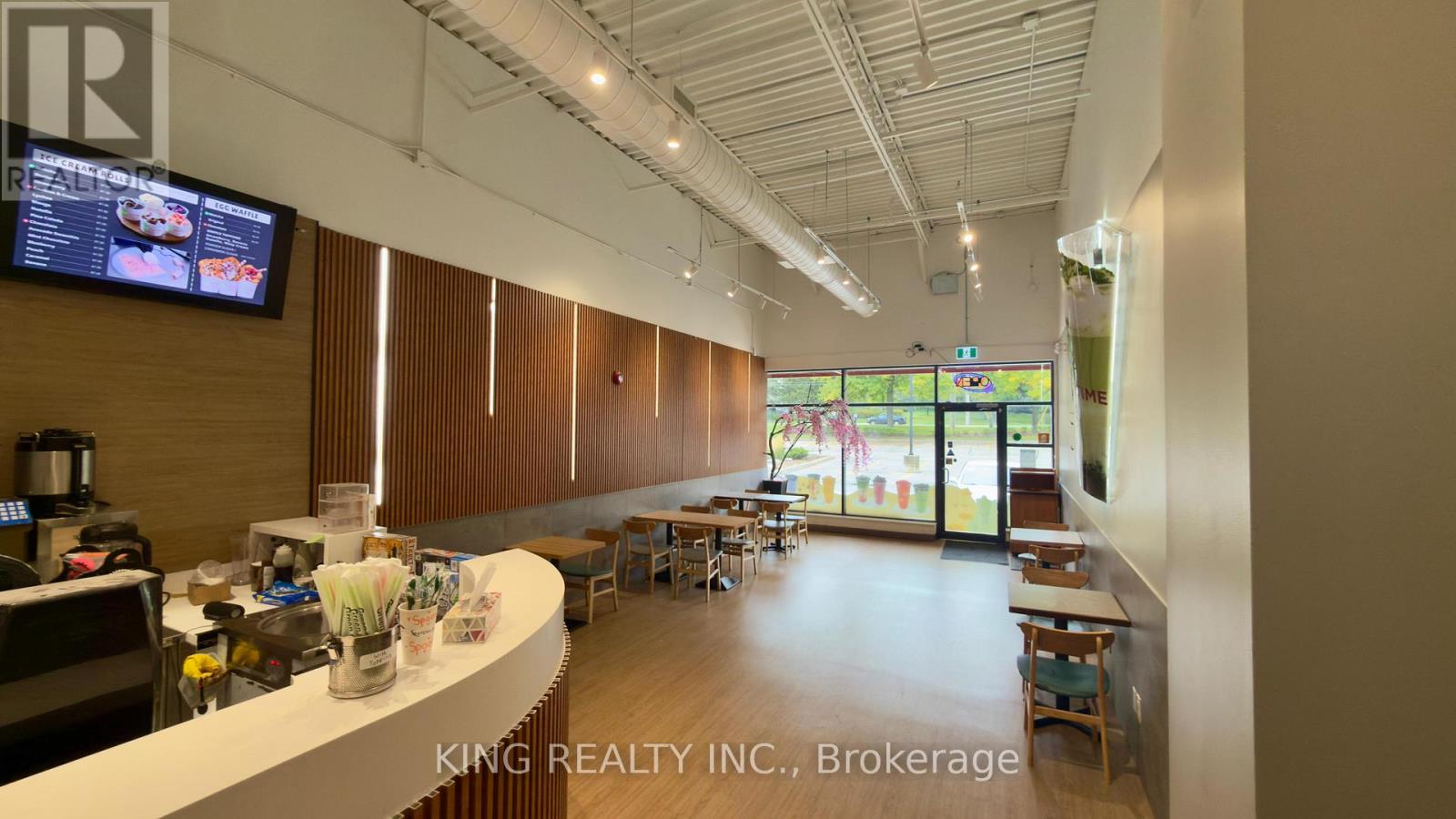 966 Dundas Street E, Mississauga (Dixie), Ontario  L4Y 4H5 - Photo 4 - W12445227