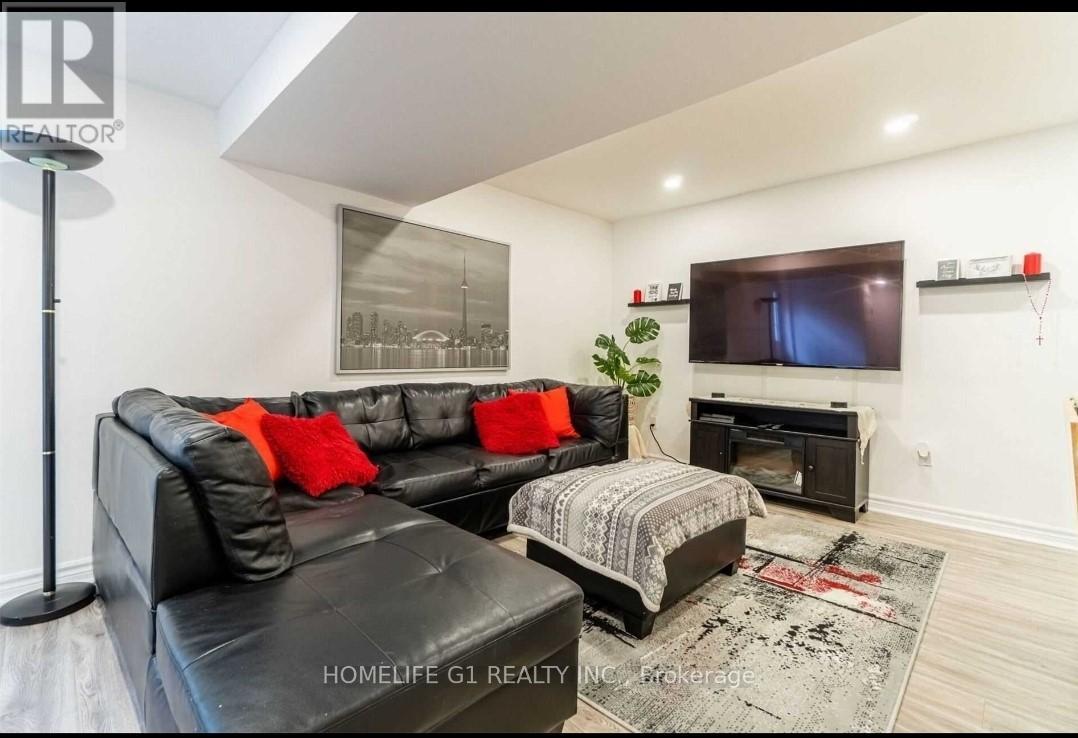 3198 Anderson Crescent, Mississauga (Meadowvale), Ontario  L5N 2Y5 - Photo 18 - W12445241