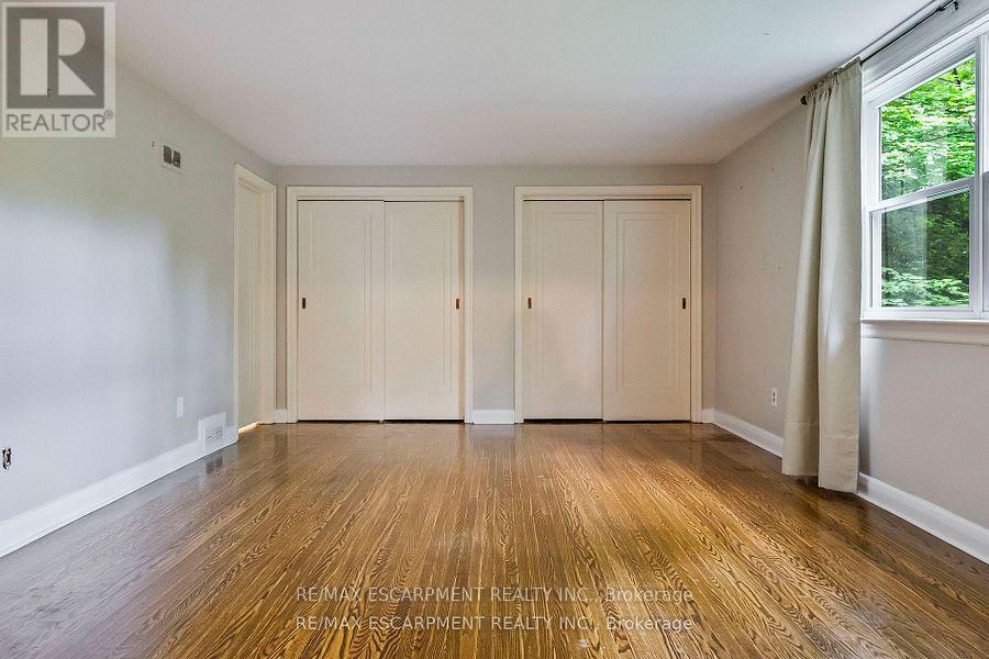 330 Poplar Drive, Oakville, Ontario  L6J 4E1 - Photo 20 - W12445249