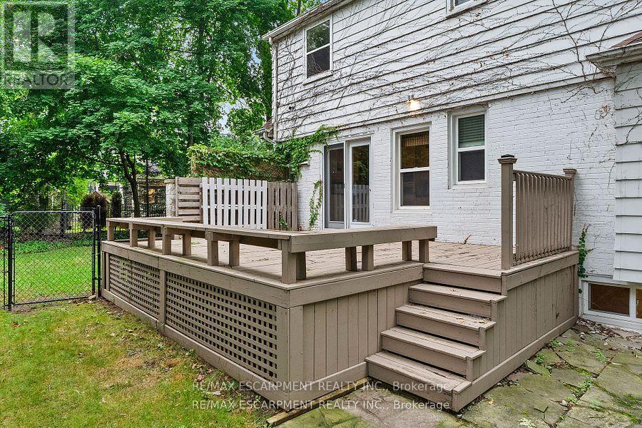 330 Poplar Drive, Oakville, Ontario  L6J 4E1 - Photo 40 - W12445249