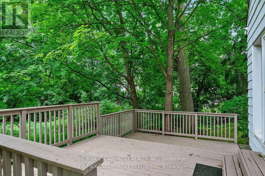 330 Poplar Drive, Oakville, Ontario  L6J 4E1 - Photo 49 - W12445249