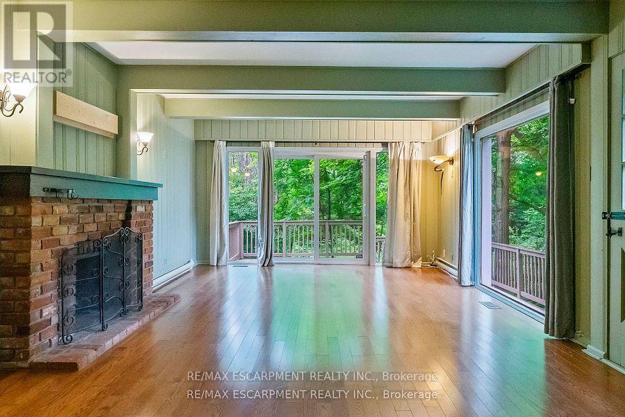 330 Poplar Drive, Oakville, Ontario  L6J 4E1 - Photo 7 - W12445249