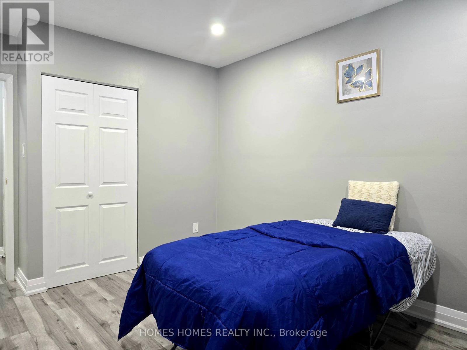 65 Elnathan Crescent, Toronto, Ontario  M9L 2G2 - Photo 20 - W12443620