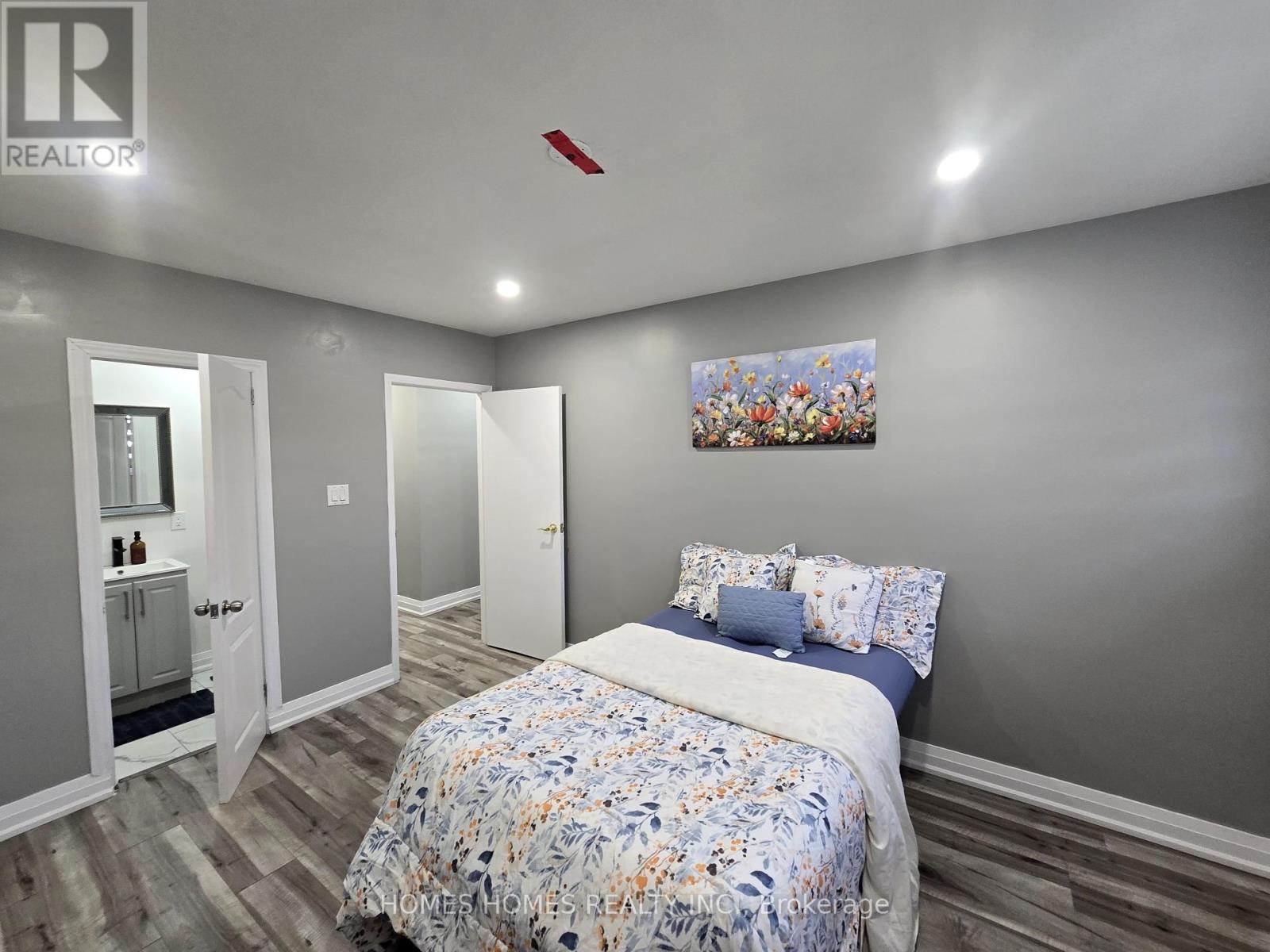 65 Elnathan Crescent, Toronto, Ontario  M9L 2G2 - Photo 36 - W12443620