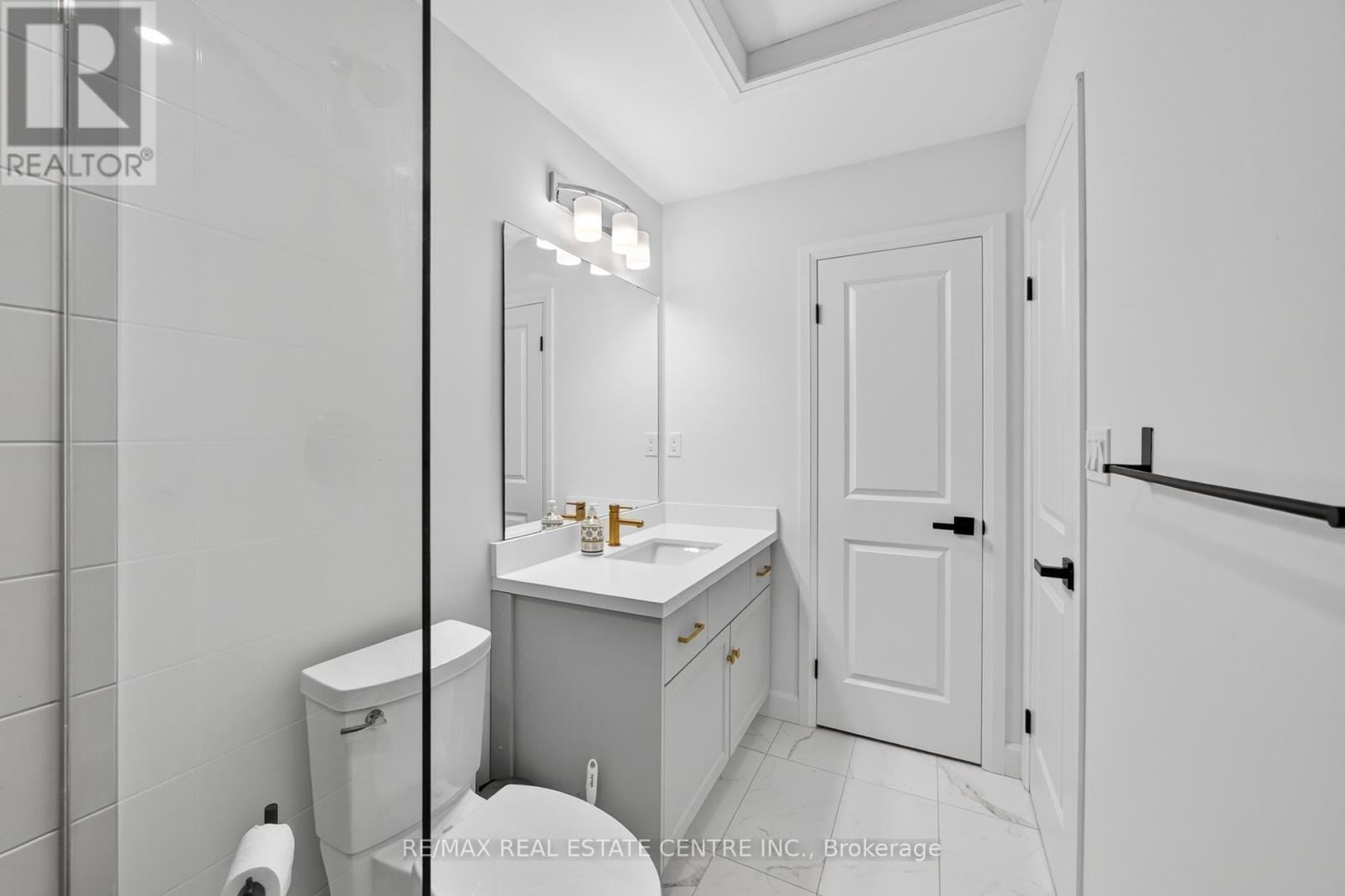 47 Bensley Lane, Hamilton (Mountview), Ontario  L9C 0E7 - Photo 22 - X12445233