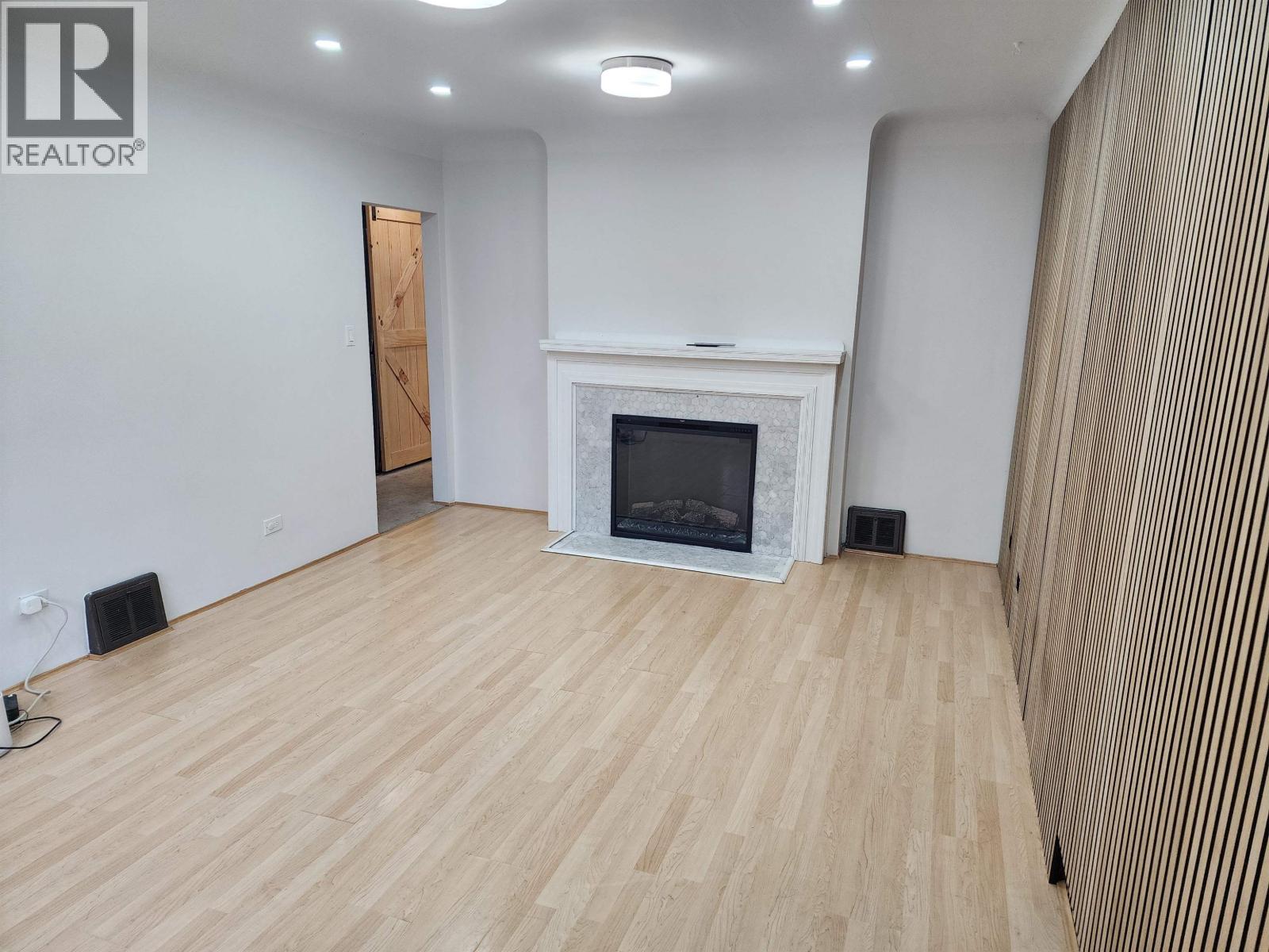 165 E 55th Avenue, Vancouver, British Columbia  V5X 1M7 - Photo 4 - R3054128