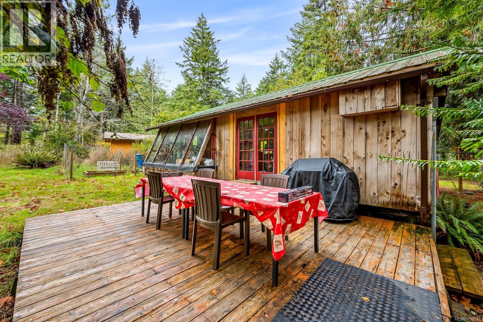 5450 Seawright Rd, Hornby Island, British Columbia