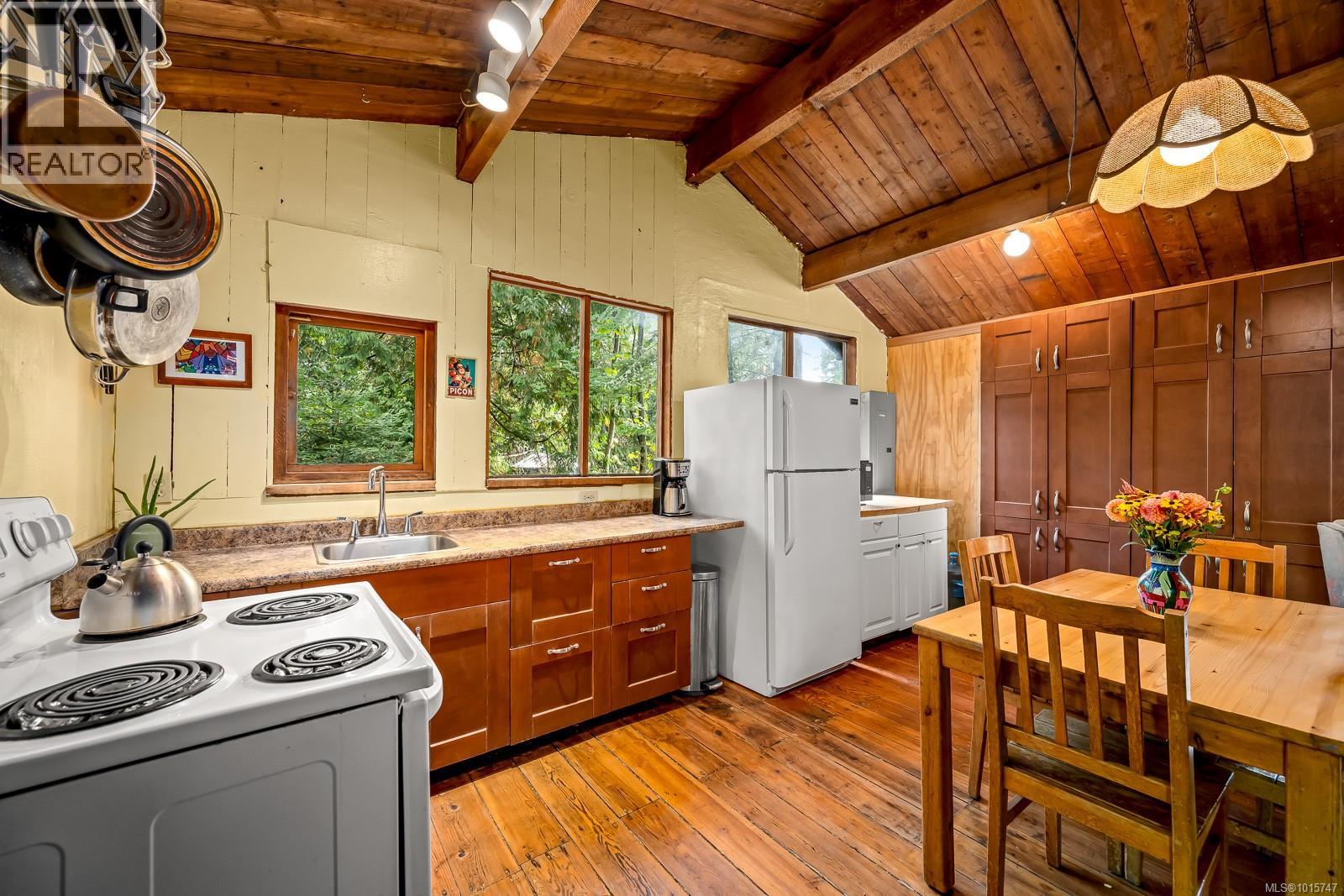 5450 Seawright Rd, Hornby Island, British Columbia  V0R 1Z0 - Photo 10 - 1015747
