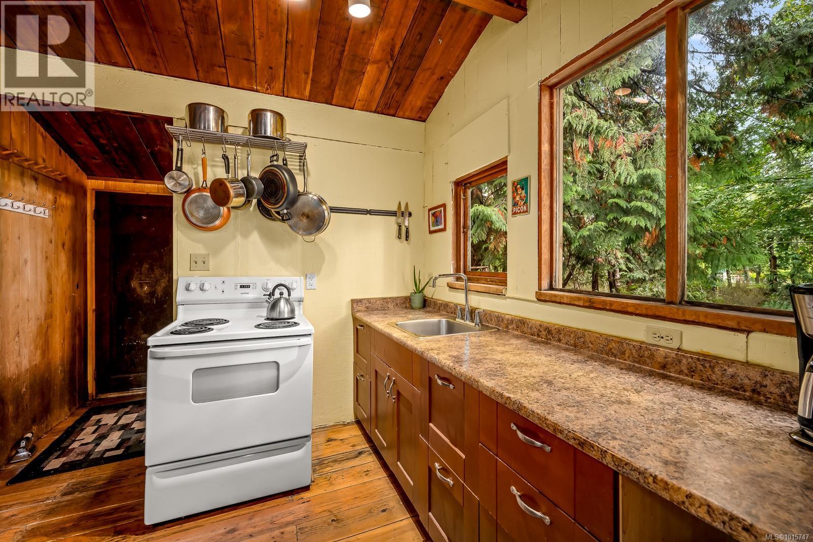 5450 Seawright Rd, Hornby Island, British Columbia  V0R 1Z0 - Photo 11 - 1015747