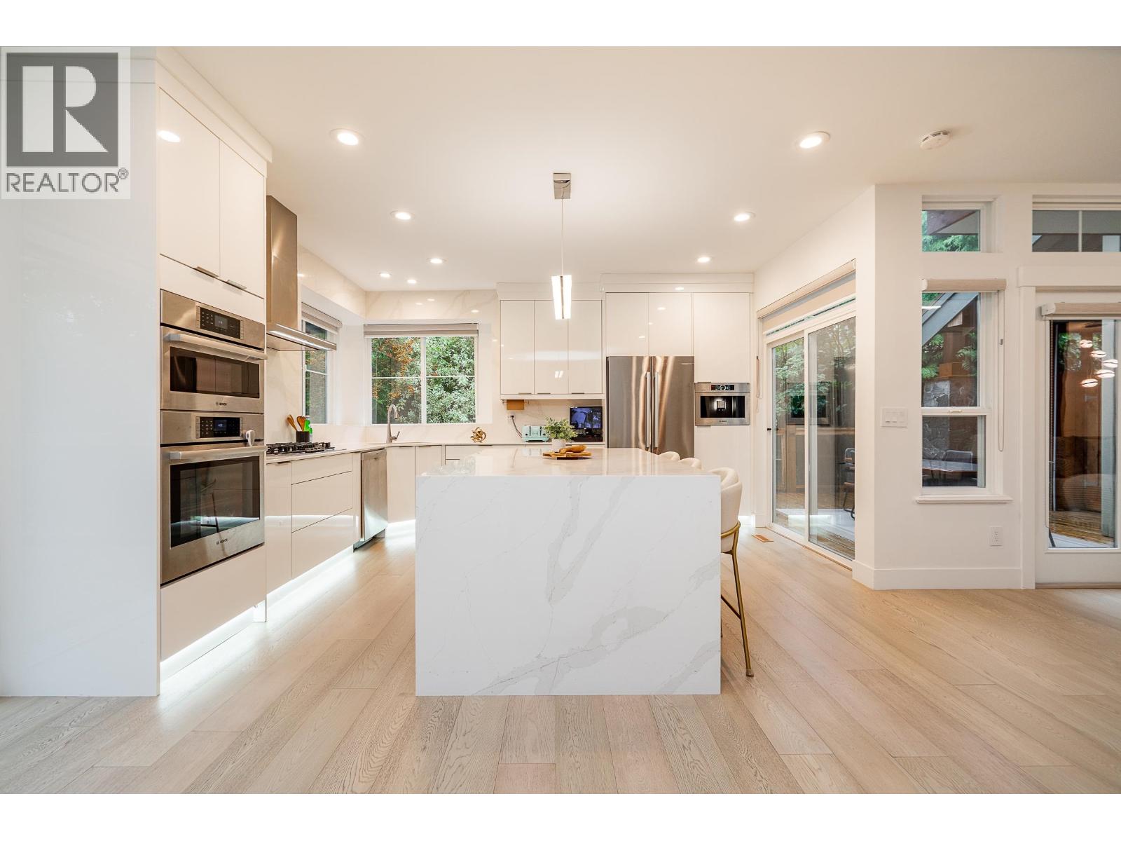 55 Ashwood Drive, Port Moody, British Columbia  V3H 5H2 - Photo 6 - R3054756