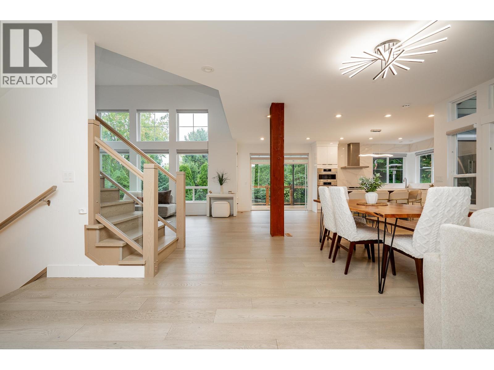 55 Ashwood Drive, Port Moody, British Columbia  V3H 5H2 - Photo 2 - R3054756