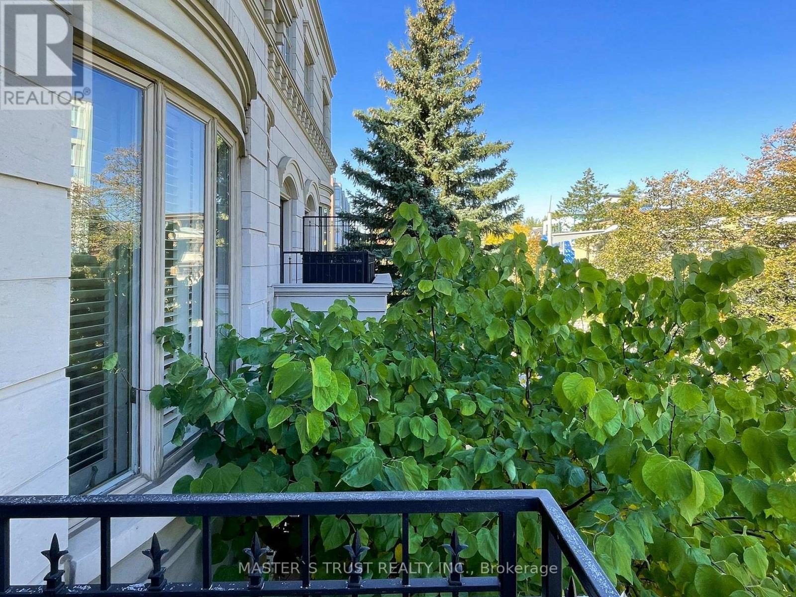 11 - 260 Russell Hill Road, Toronto, Ontario  M4V 2T2 - Photo 15 - C12445074