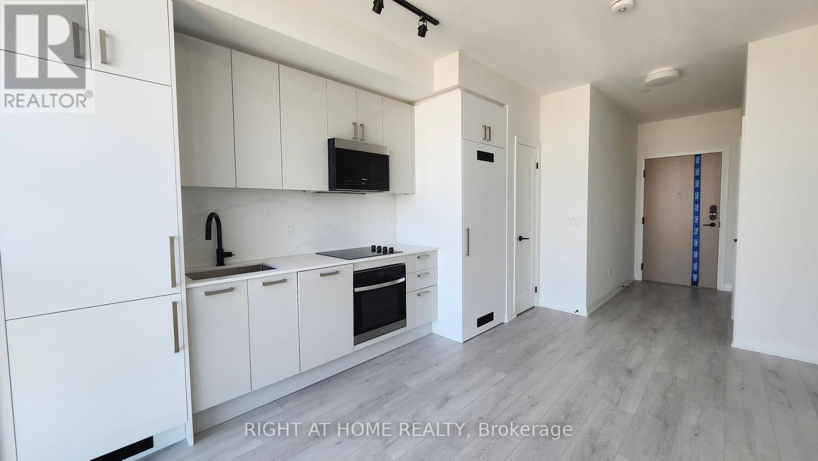 Ph12 - 280 Dundas Street W, Toronto, Ontario  M5T 0E3 - Photo 11 - C12445261
