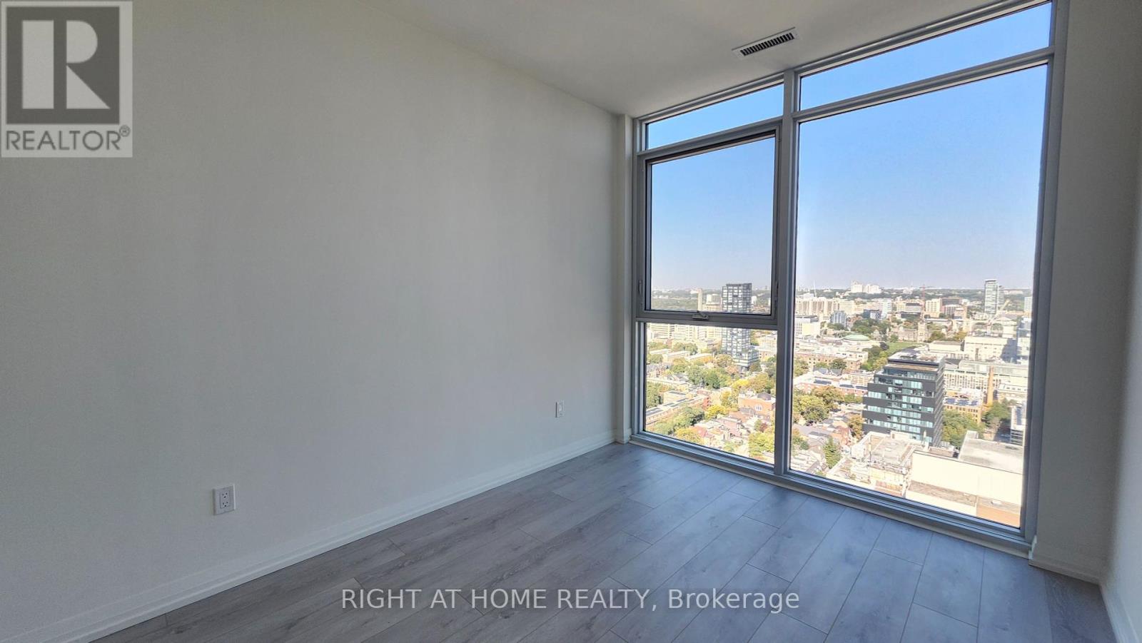 Ph12 - 280 Dundas Street W, Toronto, Ontario  M5T 0E3 - Photo 17 - C12445261