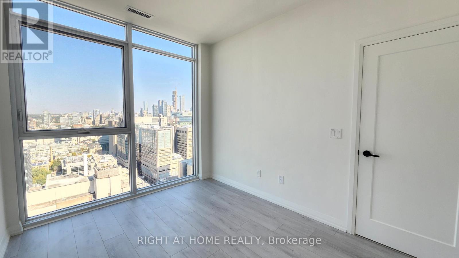 Ph12 - 280 Dundas Street W, Toronto, Ontario  M5T 0E3 - Photo 20 - C12445261