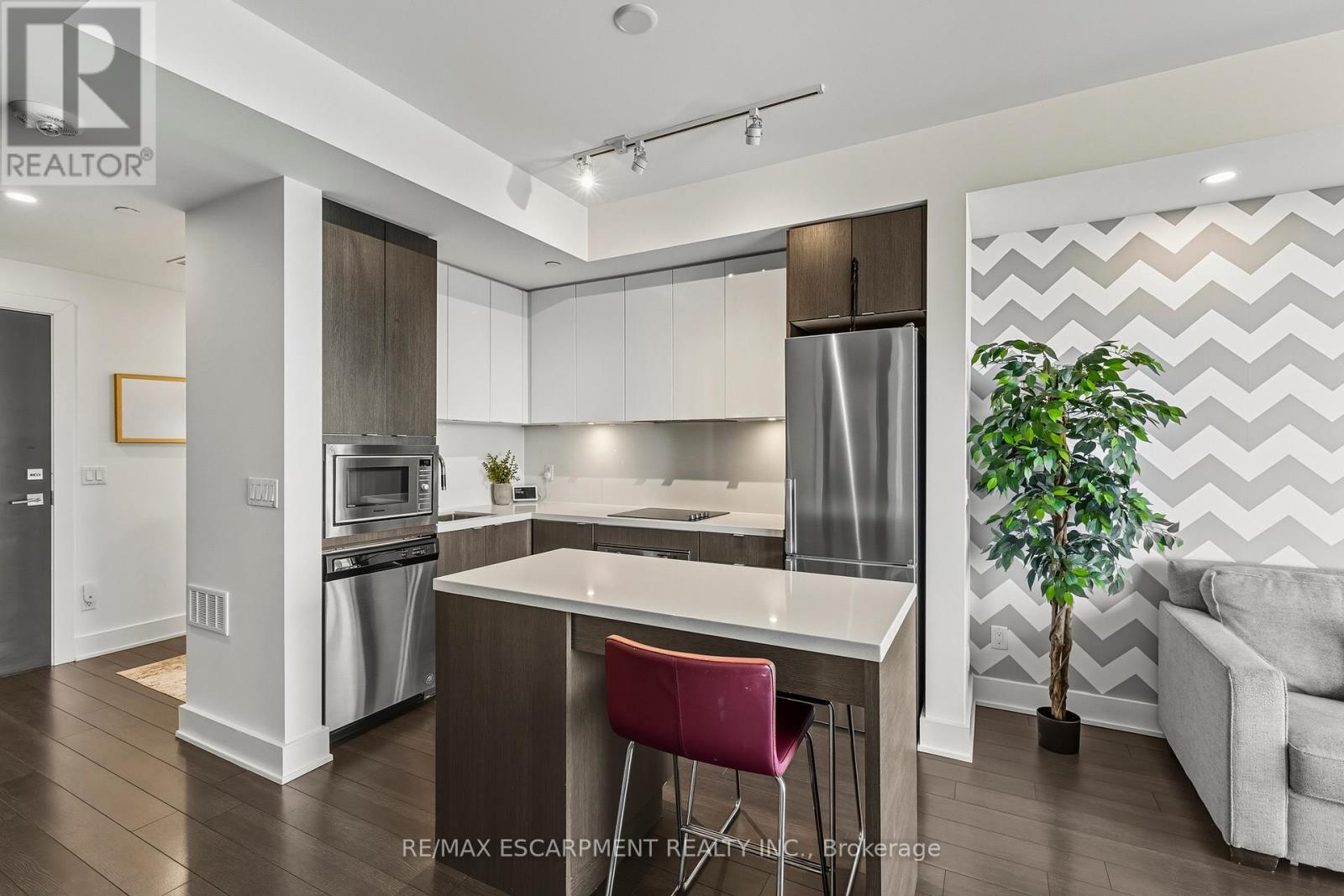 D515 - 5220 Dundas Street, Burlington (Orchard), Ontario  L7L 0J4 - Photo 6 - W12445201