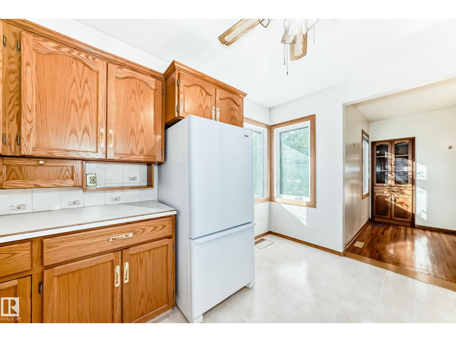 11424 105 St Nw, Edmonton, Alberta  T5G 2M8 - Photo 9 - E4459395