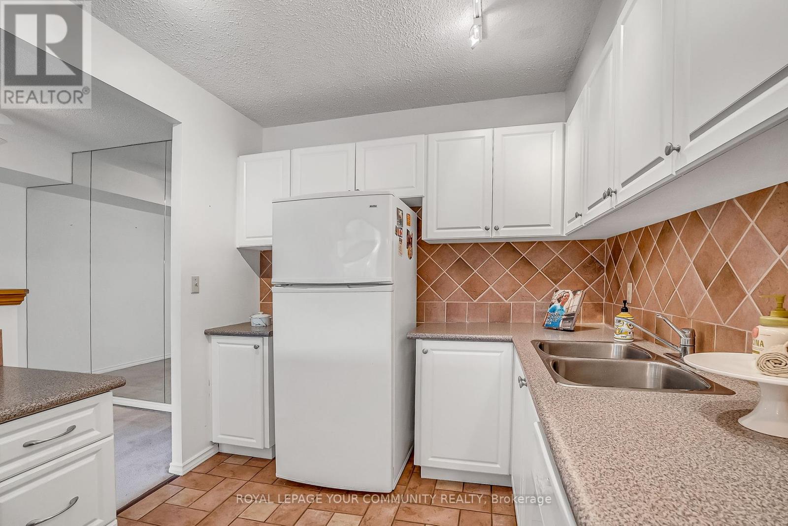 503 - 212 St George Street, Toronto (Annex), Ontario  M5R 2N5 - Photo 28 - C12397424