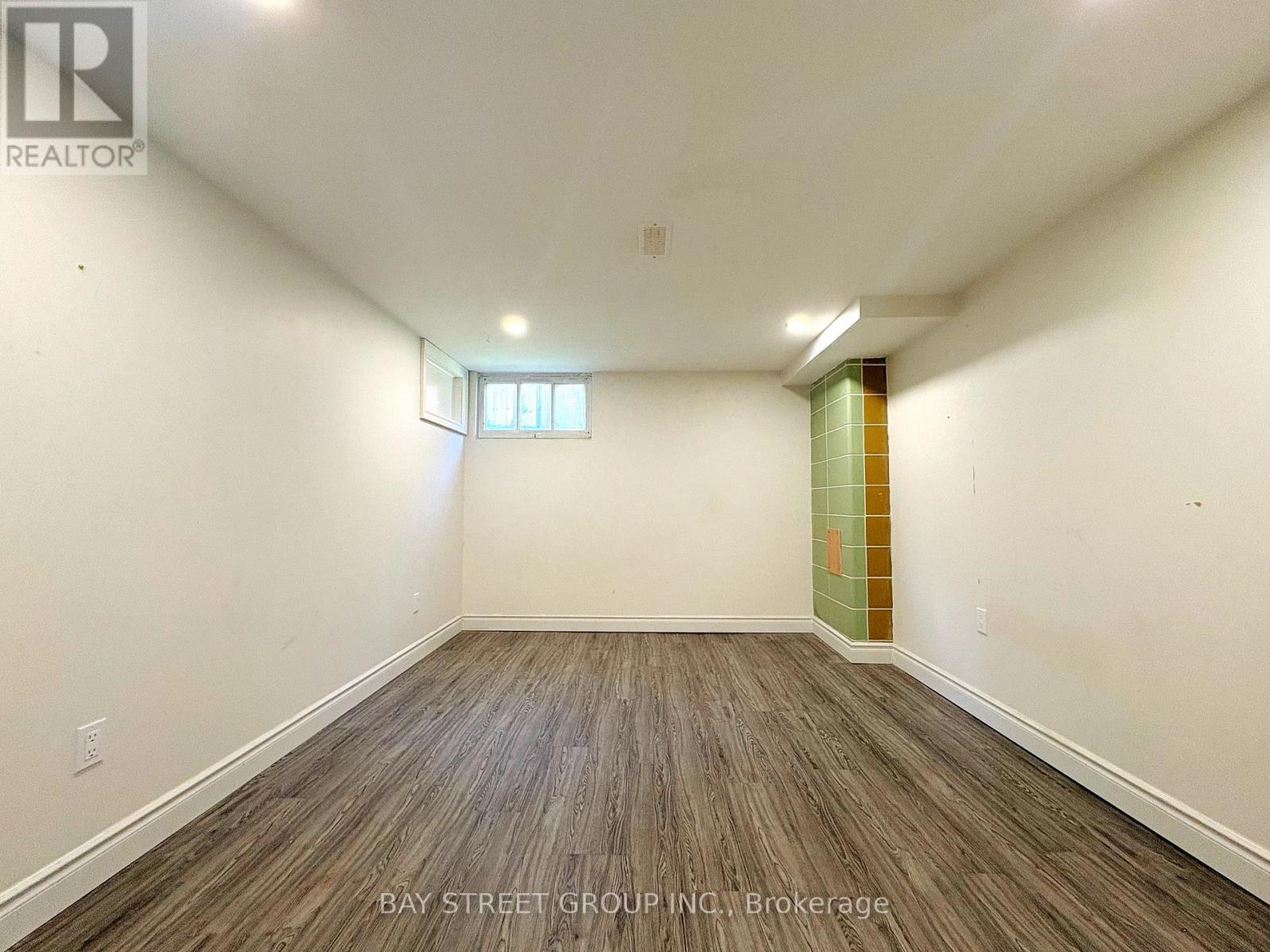 58 Broderick Avenue, Thorold (Thorold Downtown), Ontario  L2V 2J1 - Photo 13 - X12445283