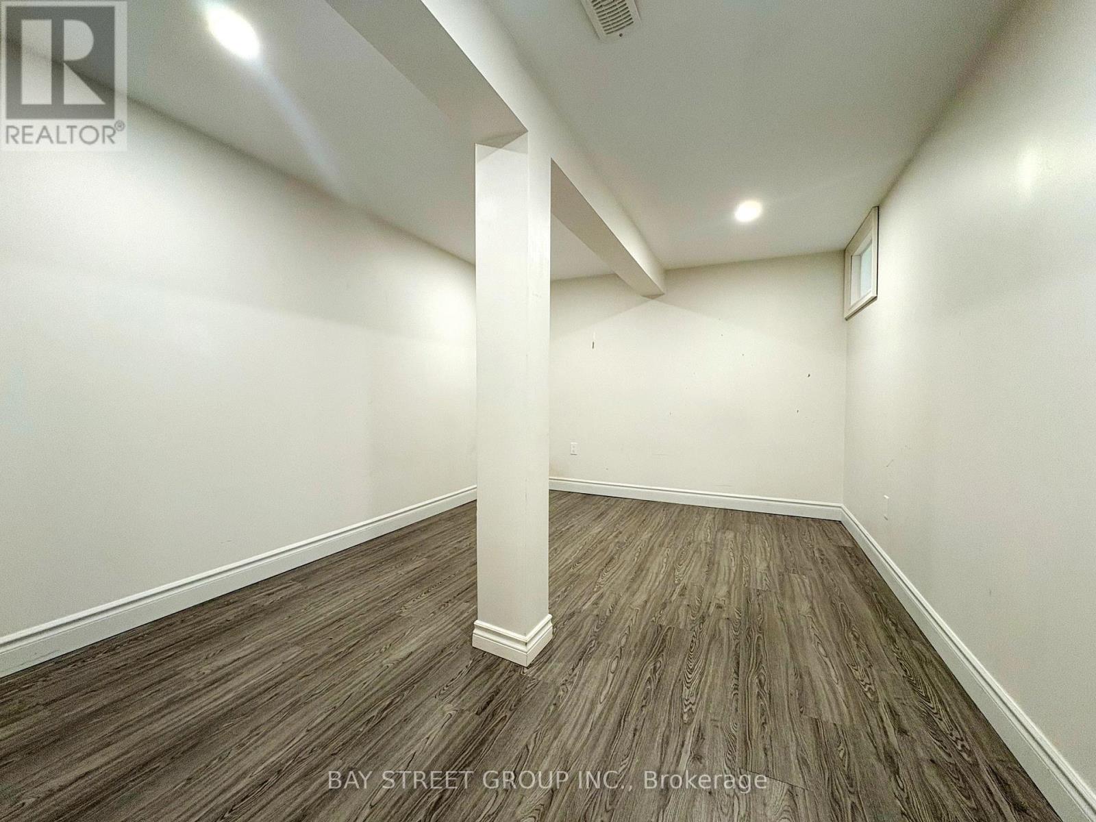 58 Broderick Avenue, Thorold (Thorold Downtown), Ontario  L2V 2J1 - Photo 15 - X12445283