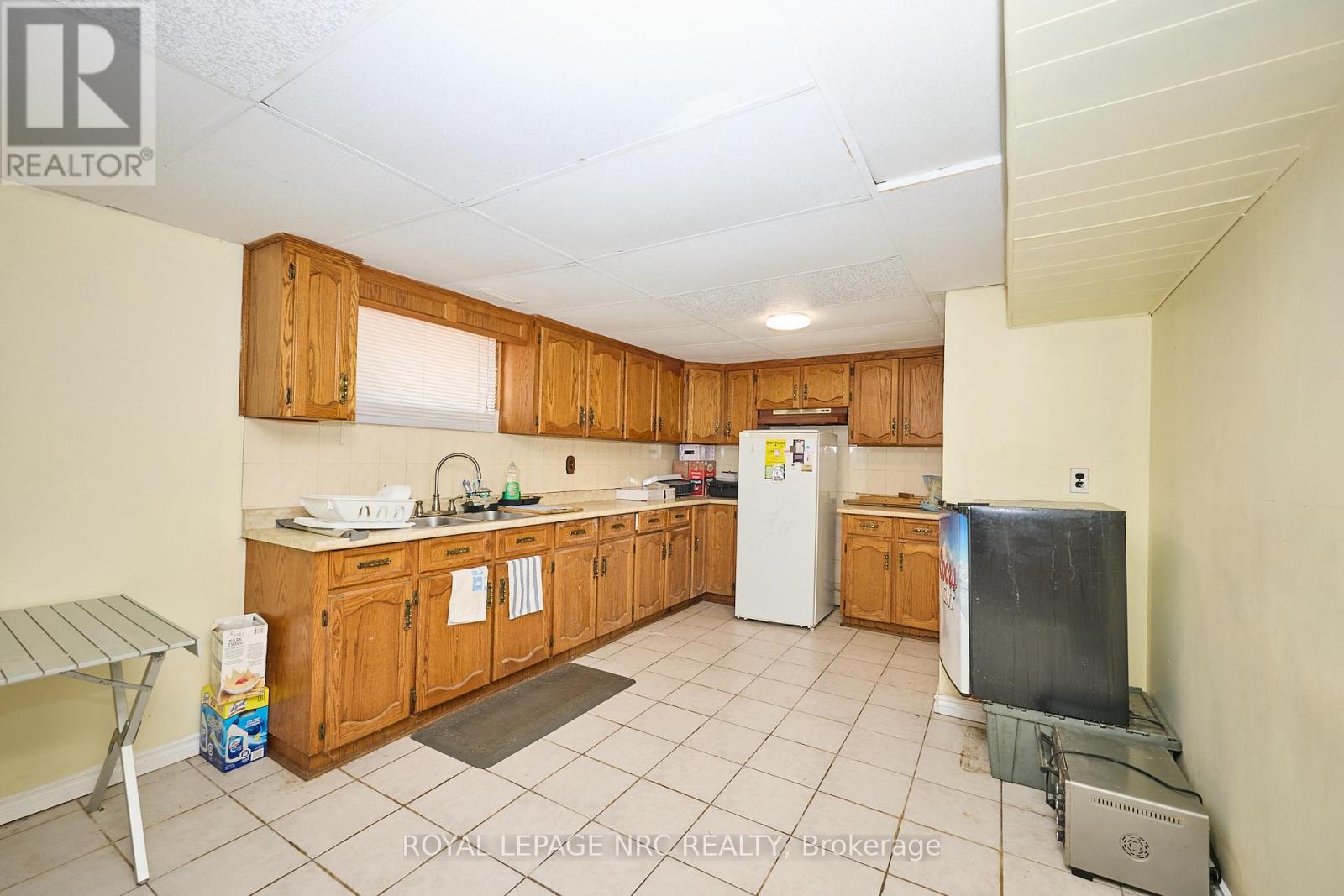 320 Morningstar Street, Welland, Ontario  L3B 5B3 - Photo 25 - X12445284