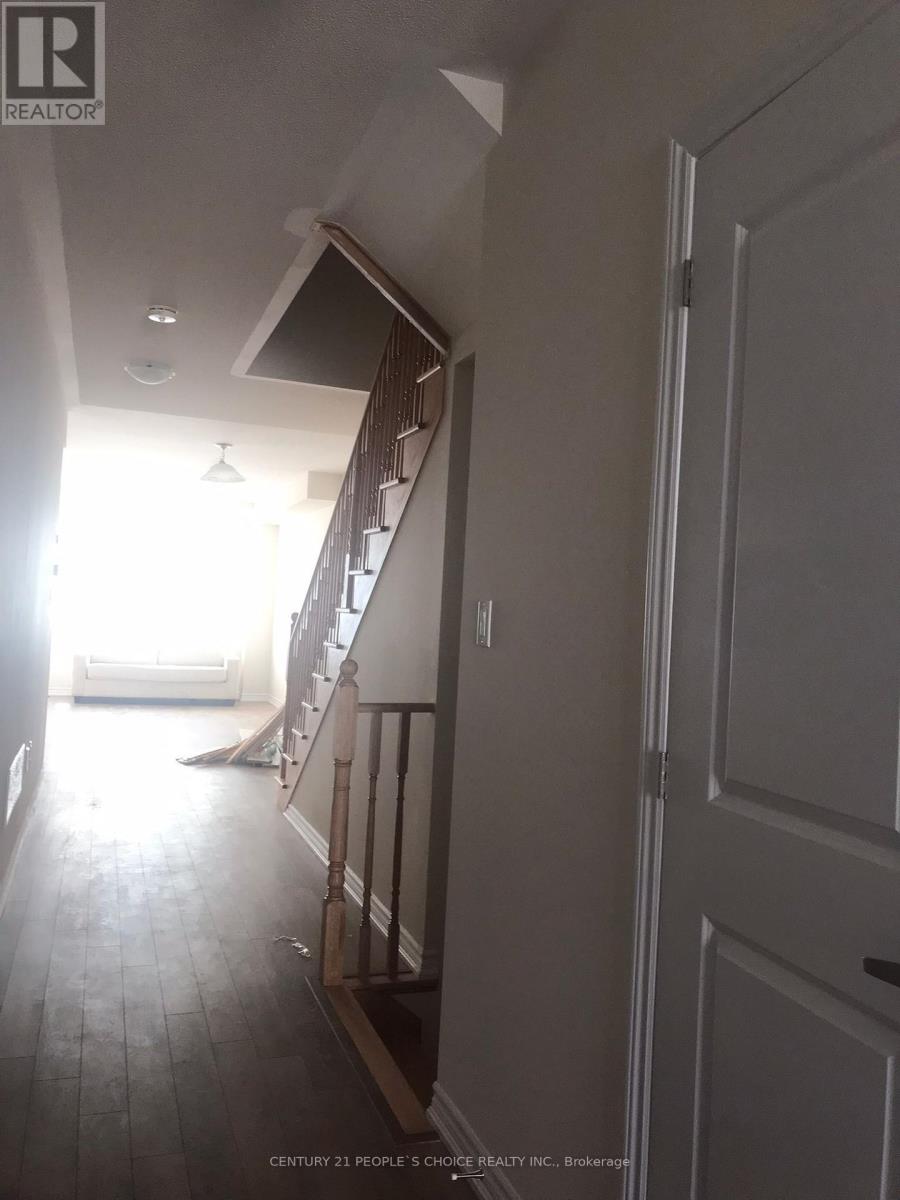 95 Sanders Road, Erin, Ontario  N0B 1T0 - Photo 2 - X12445276