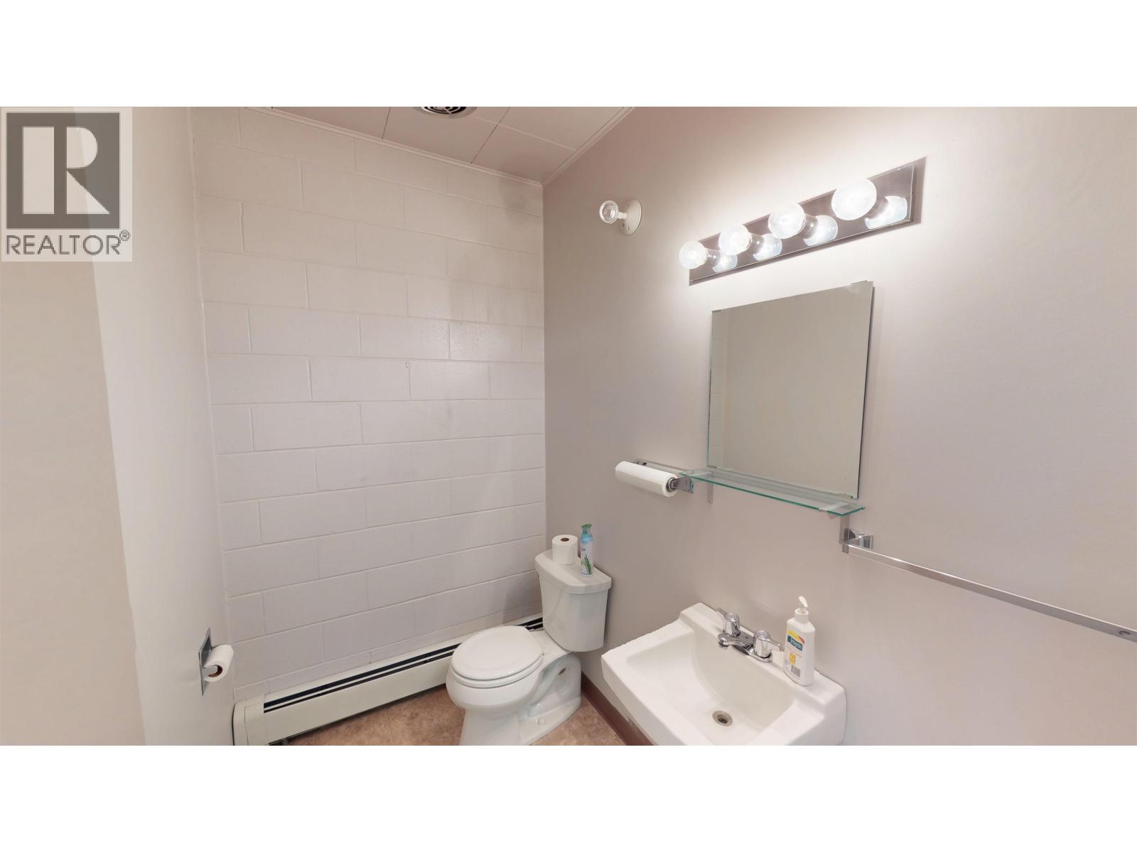 9947 100 Avenue, Fort St. John, British Columbia  V1J 1Y4 - Photo 18 - C8071302