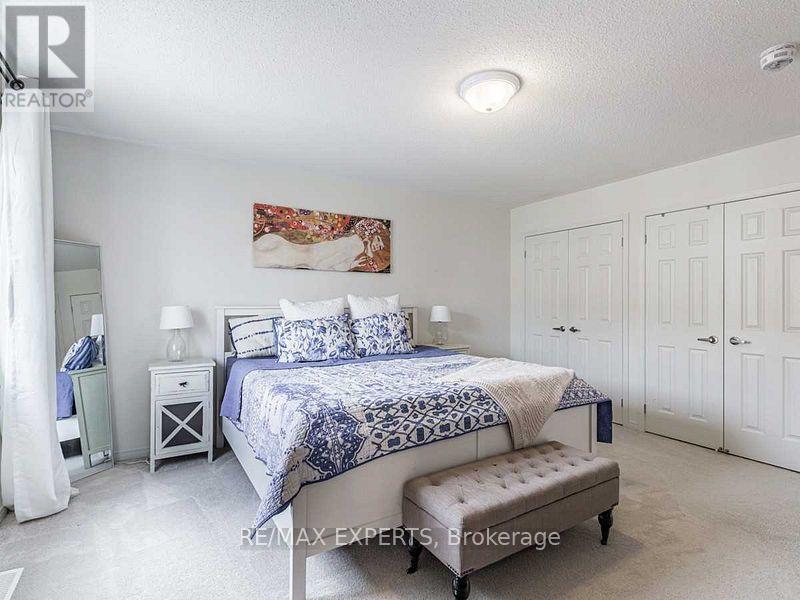 78 Honeyview Trail, Brampton, Ontario  L6P 4A3 - Photo 11 - W12422315
