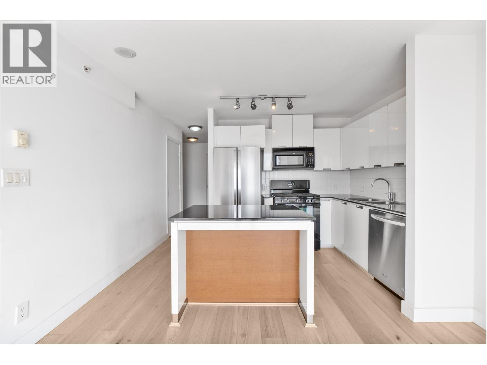 1301 151 W 2nd Street, North Vancouver, British Columbia  V7M 3P1 - Photo 28 - R3053759