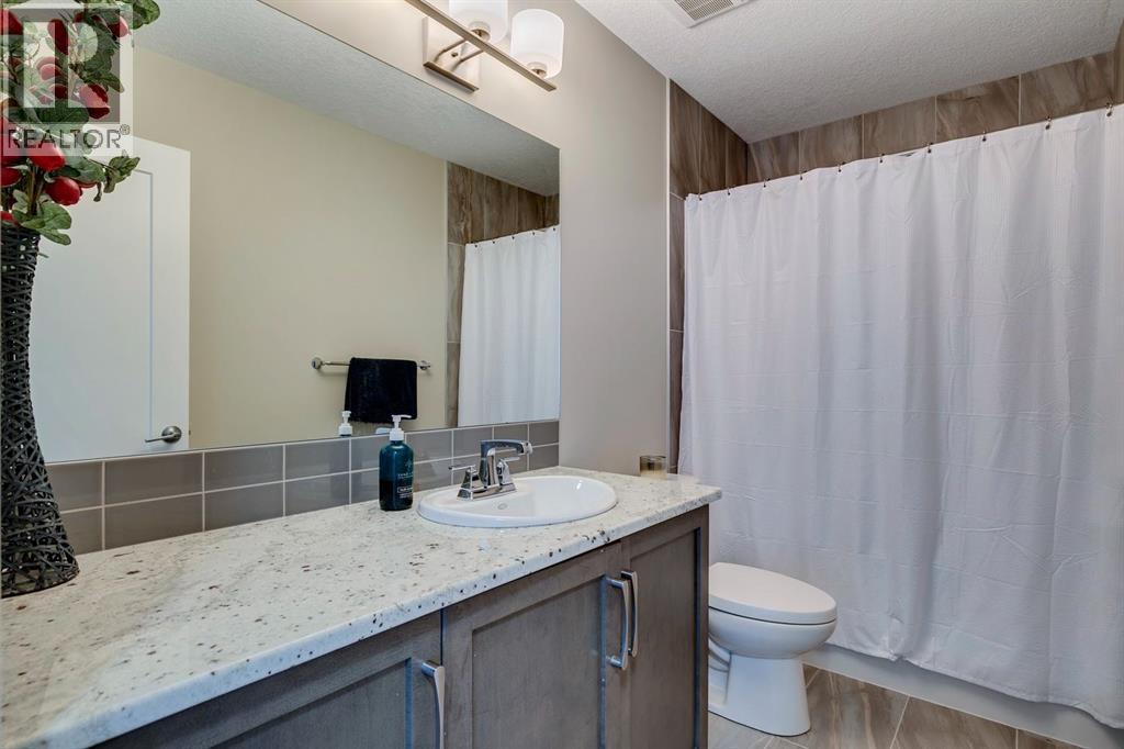 83 Baywater Rise Sw, Airdrie, Alberta  T4B 3V3 - Photo 32 - A2253094
