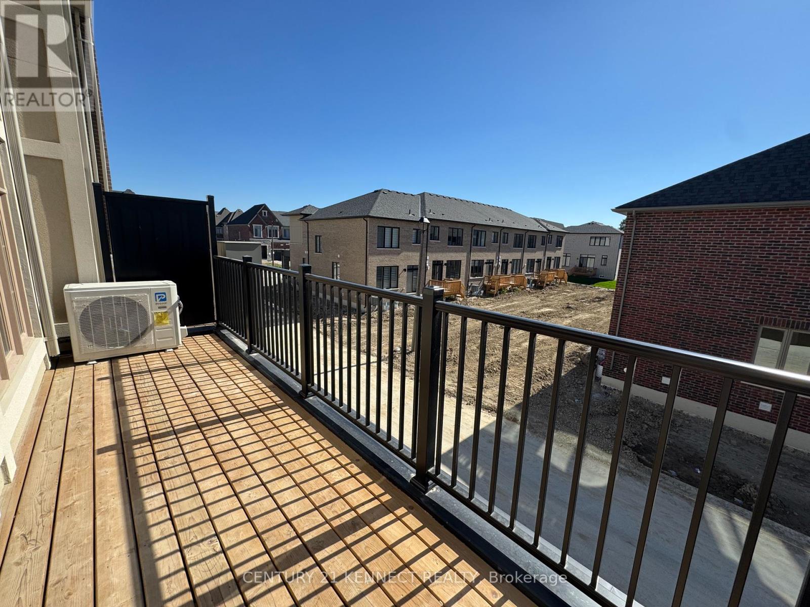 51 York Downs Boulevard, Markham, Ontario  L6V 3M6 - Photo 17 - N12442579