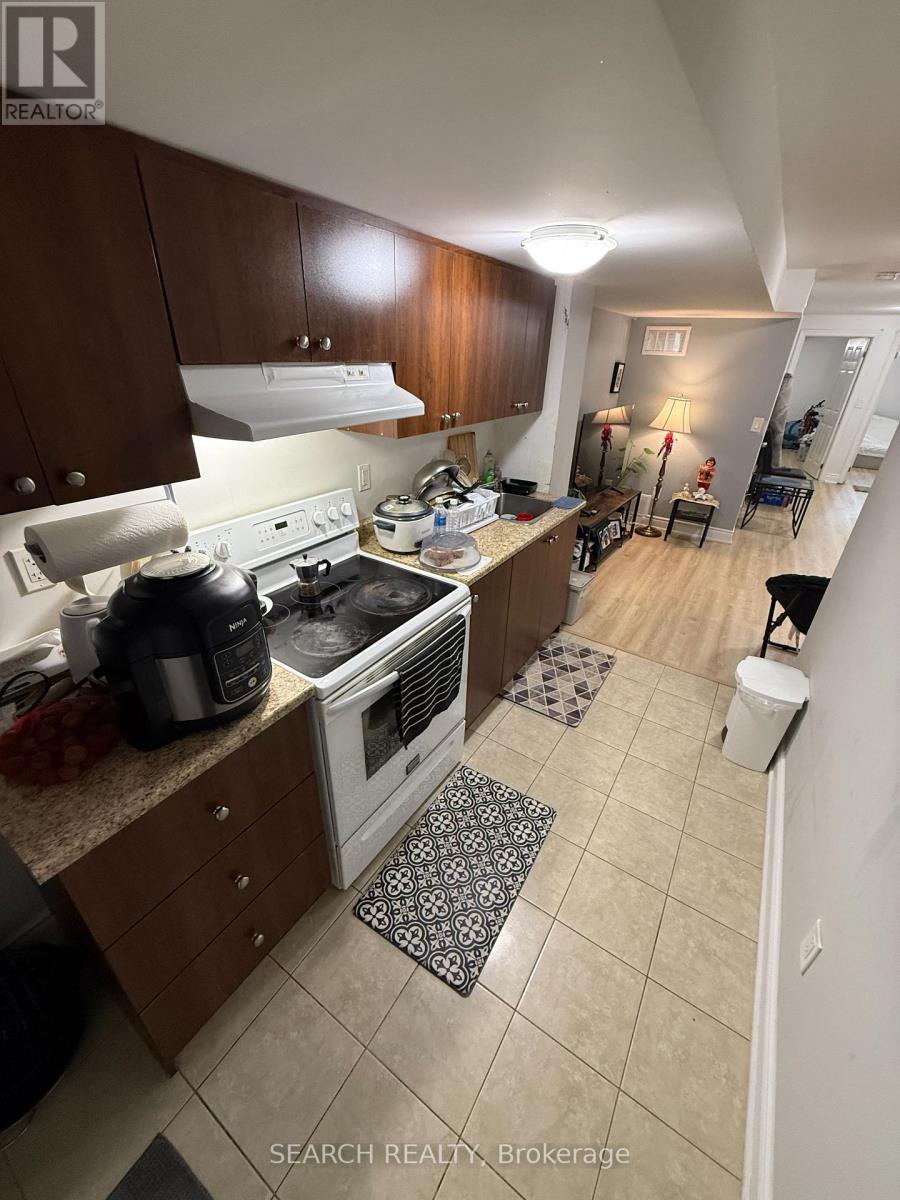 #basement - 3304 Sunlight Street, Mississauga, Ontario  L5M 0G8 - Photo 10 - W12445240
