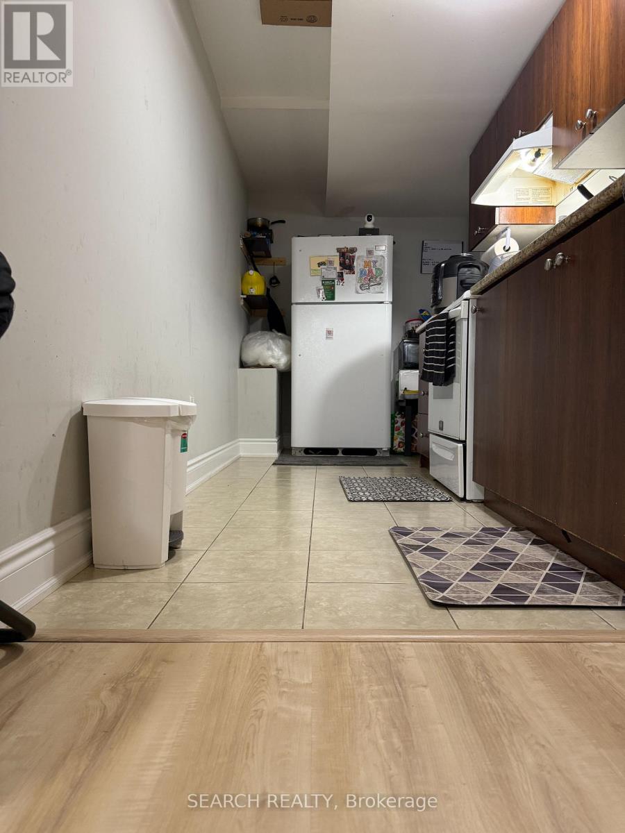 #basement - 3304 Sunlight Street, Mississauga, Ontario  L5M 0G8 - Photo 16 - W12445240