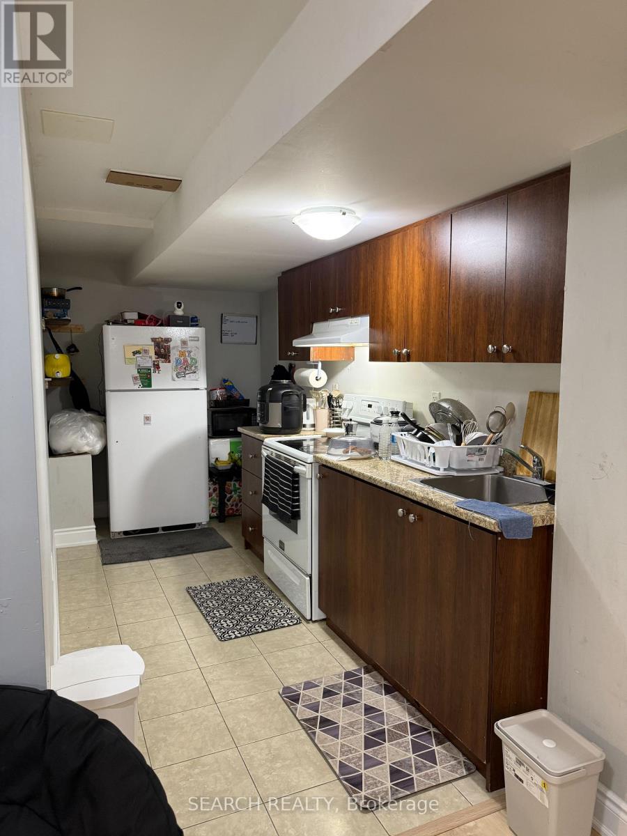 #basement - 3304 Sunlight Street, Mississauga, Ontario  L5M 0G8 - Photo 13 - W12445240
