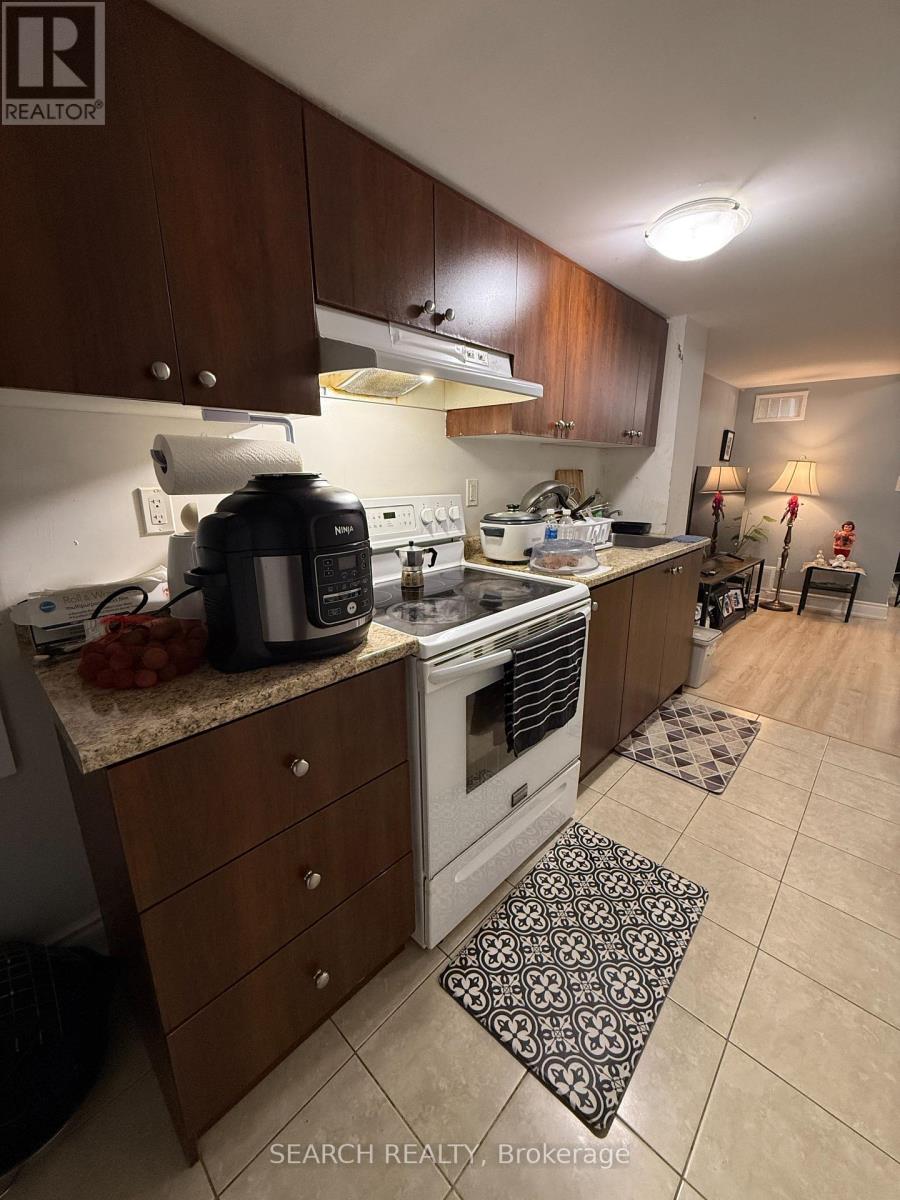 #basement - 3304 Sunlight Street, Mississauga, Ontario  L5M 0G8 - Photo 11 - W12445240