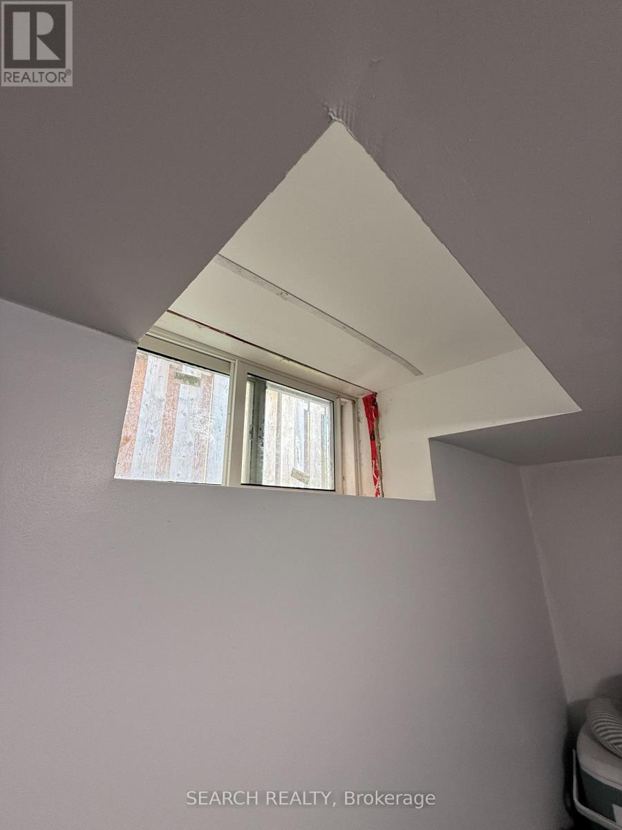 #basement - 3304 Sunlight Street, Mississauga, Ontario  L5M 0G8 - Photo 33 - W12445240