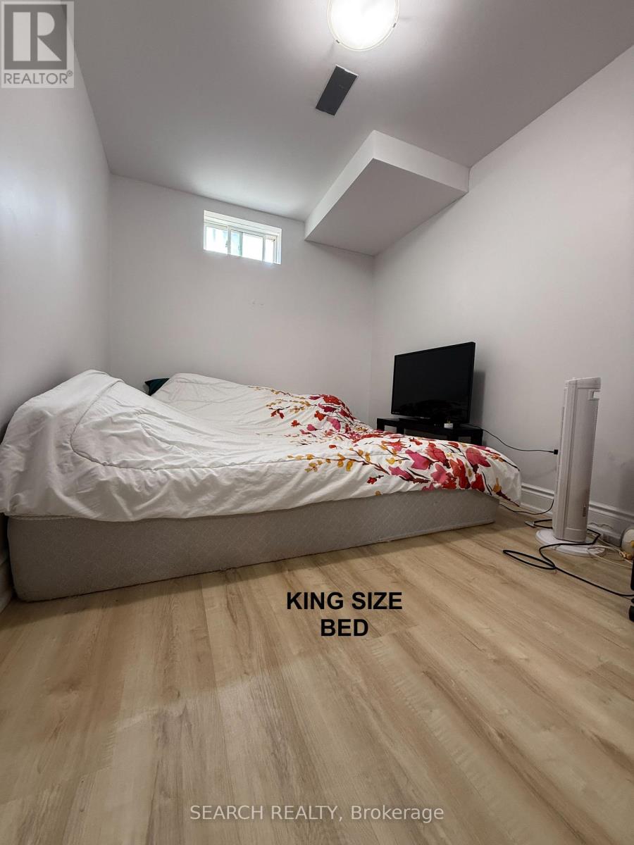 #basement - 3304 Sunlight Street, Mississauga, Ontario  L5M 0G8 - Photo 7 - W12445240