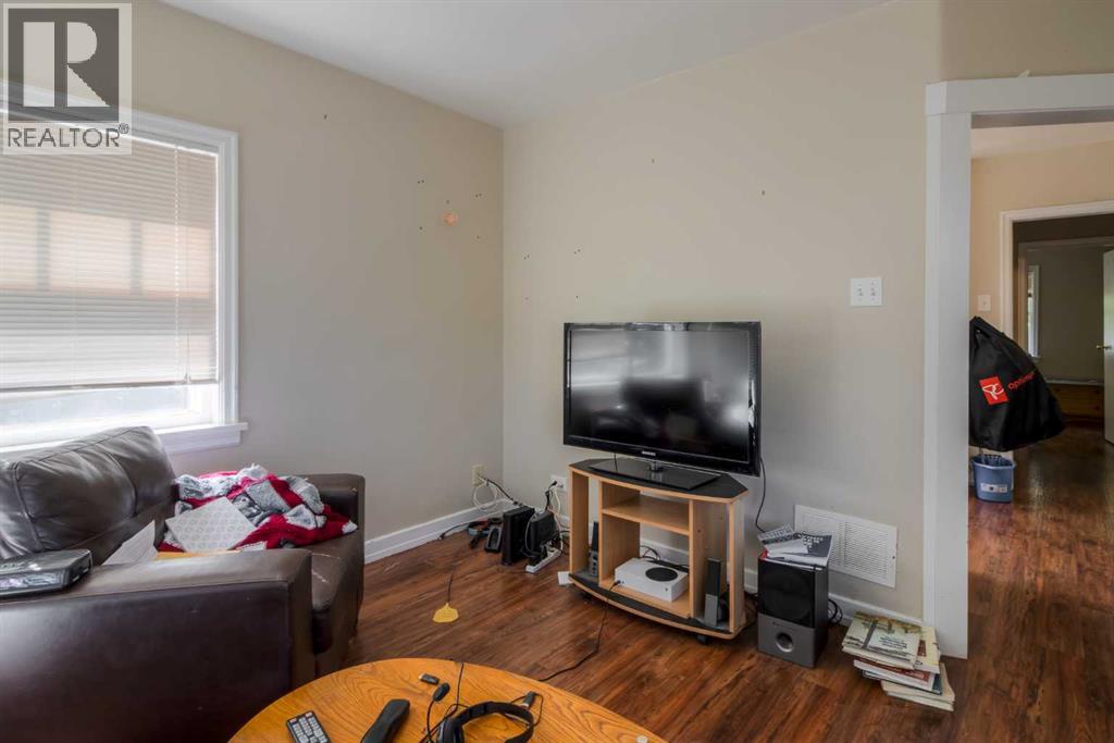 618 16 Street N, Lethbridge, Alberta  T1H 3A9 - Photo 7 - A2256832